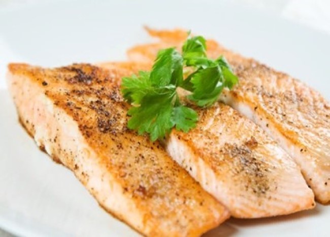 В качестве диетического блюда перед МР-исследованием подходит нежирная рыба